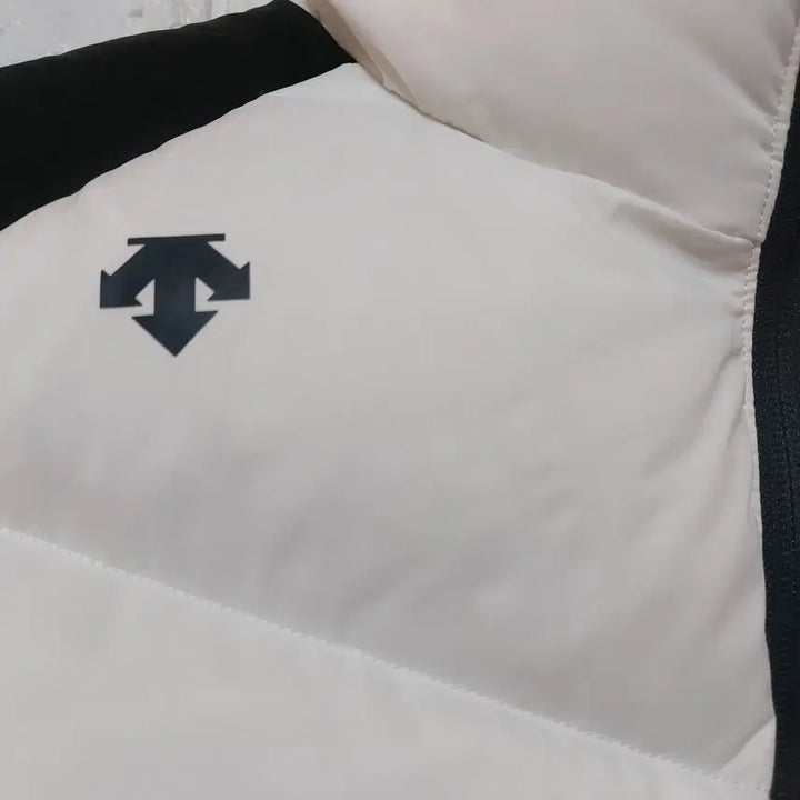 [BUNJANG] Descente Women's Duck Down Padded Jacket M90 / 데상트 여성 덕다운 패딩 좋아요! m90