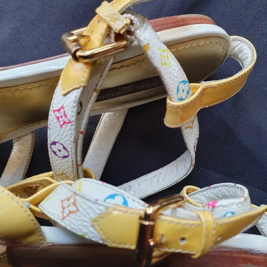 [BUNJANG] Louis Vuitton Multi-Color T-Strap Sandals / 루이비통 멀티 컬러 샌들