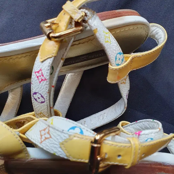 [BUNJANG] Louis Vuitton Multi-Color T-Strap Sandals / 루이비통 멀티 컬러 샌들