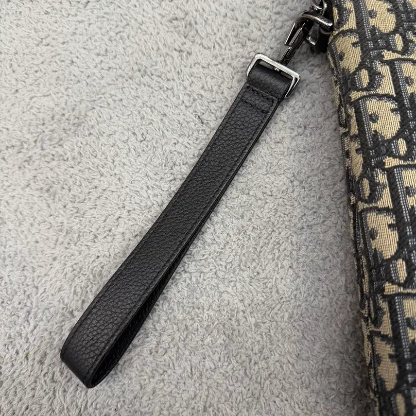 [BUNJANG] Dior Oblique A4 Jacquard Zip Clutch / 디올 오블리크 A4 자카드 지퍼 클러치