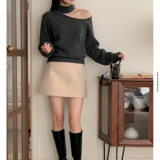 [BUNJANG] Attrangs Choker Fit Turtleneck Knit / 아뜨랑스 초커핏 목폴라 니트