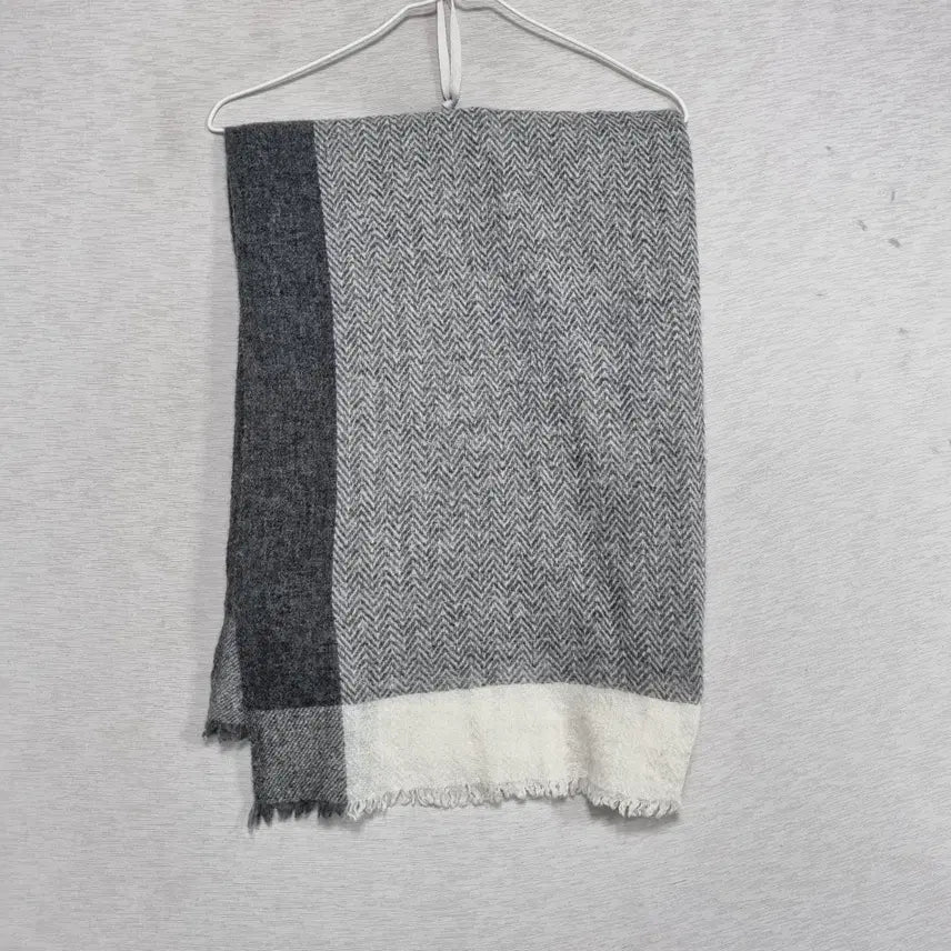 [BUNJANG] G Studio Cashmere Herringbone Muffler / 지스튜디오 캐시미어 머플러ㅡ0204