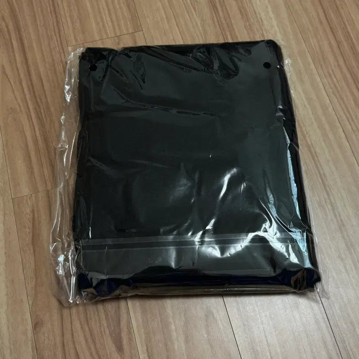 [SOLD OUT] (미개봉) 진격의거인 원작 미카사 머플러 목도리