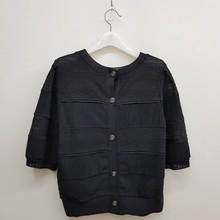 [BUNJANG] SJSJ 2021 Punching Detail Button Knit Cardigan / 한섬 SJSJ 2021 펀칭 디테일 버튼 니트 가디건 76-90-155