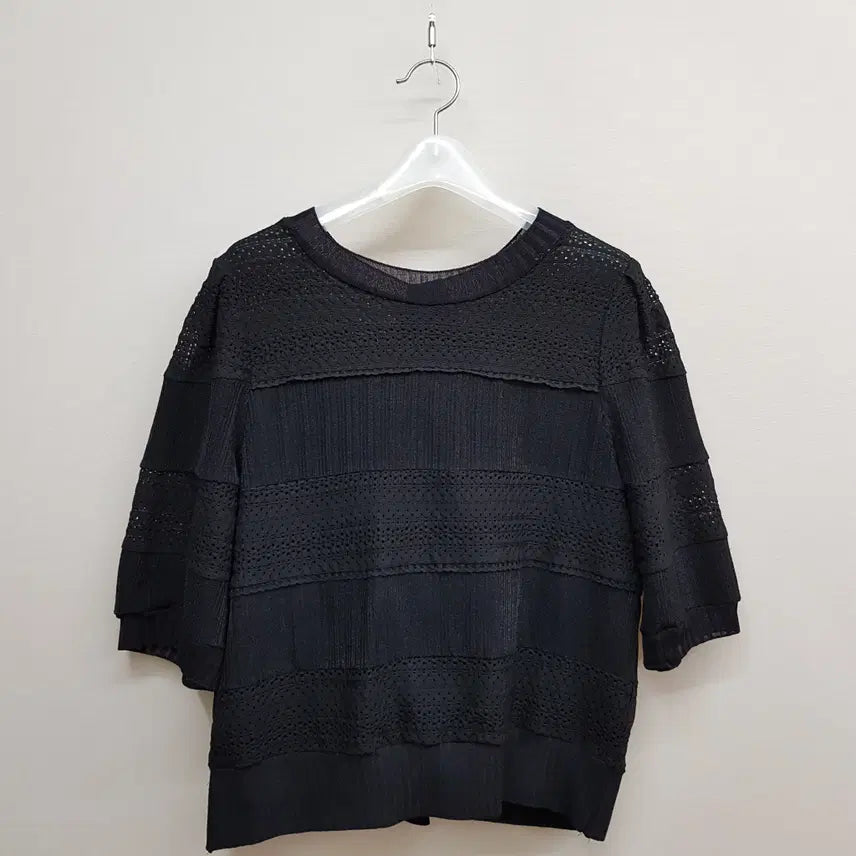 [BUNJANG] SJSJ 2021 Punching Detail Button Knit Cardigan / 한섬 SJSJ 2021 펀칭 디테일 버튼 니트 가디건 76-90-155