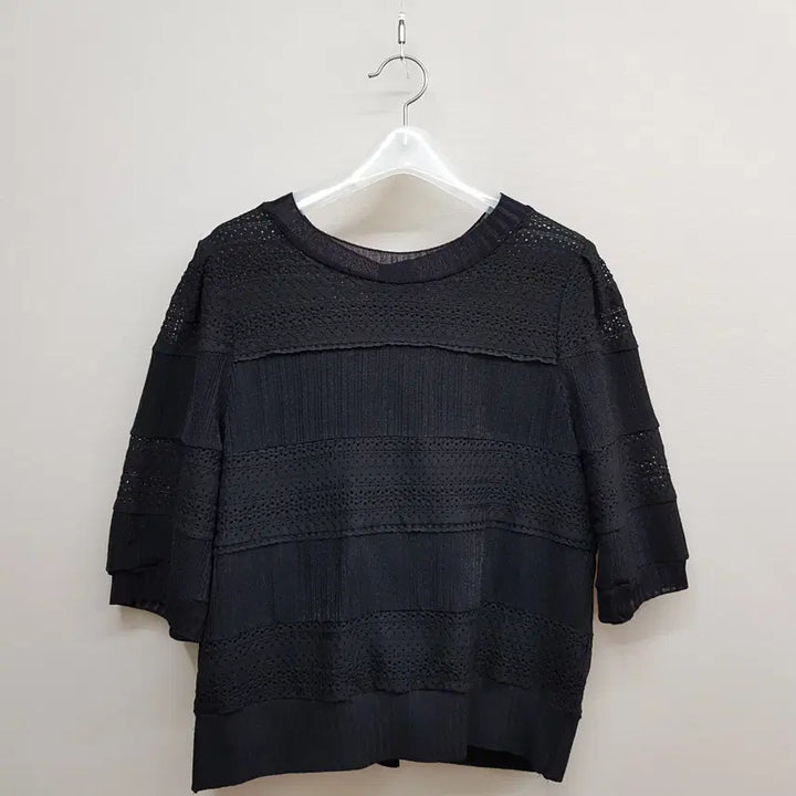 [BUNJANG] SJSJ 2021 Punching Detail Button Knit Cardigan / 한섬 SJSJ 2021 펀칭 디테일 버튼 니트 가디건 76-90-155