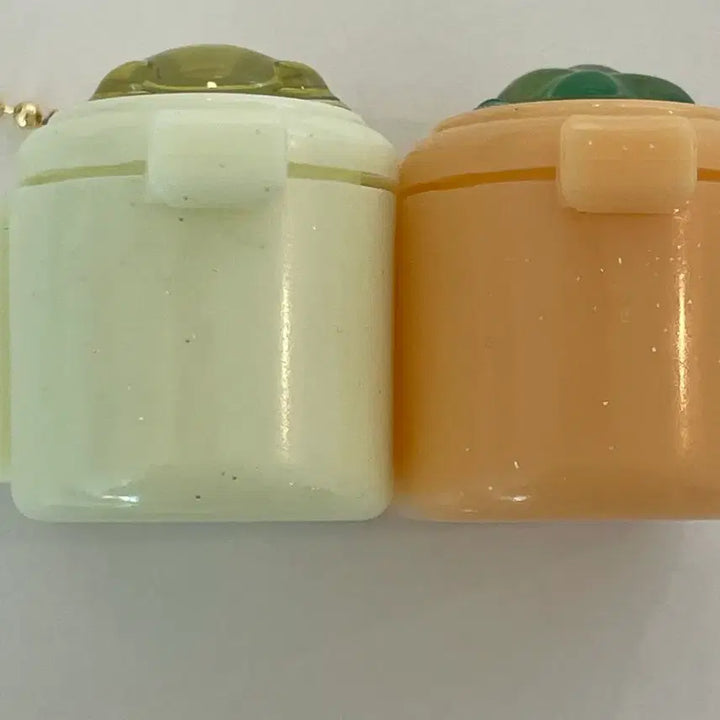 [BUNJANG] Sanrio Pompompurin Petit Case Pill Case Keyring / 새상품) 산리오 일본정품 폼폼푸린 쁘띠케이스 알약케이스 약통 키링