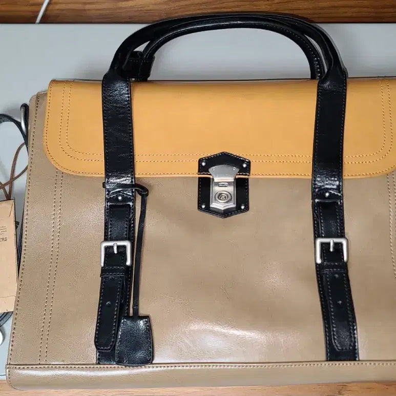 [BUNJANG] Wilson Leather Dark Brown Leather Briefcase + Bonus Bag / [새상품/택포함] 윌슨 레더 천연가죽 서류가방/(덤으로 가방 +1)