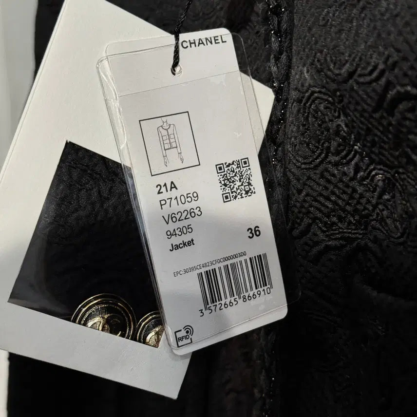 [BUNJANG] Chanel 21A CC Logo Tweed Jacket / 샤넬 21A 한정 공방 CC로고 자카드 트위드 금장버튼 여성 자켓