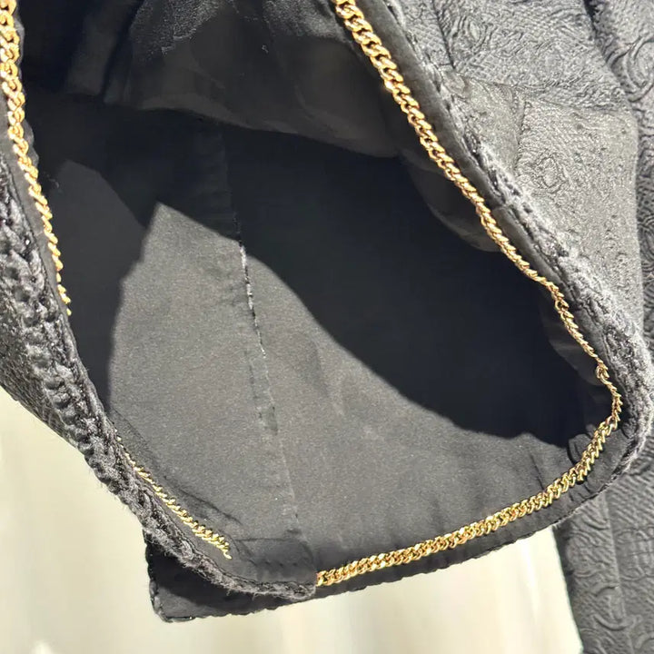 [BUNJANG] Chanel 21A CC Logo Tweed Jacket / 샤넬 21A 한정 공방 CC로고 자카드 트위드 금장버튼 여성 자켓