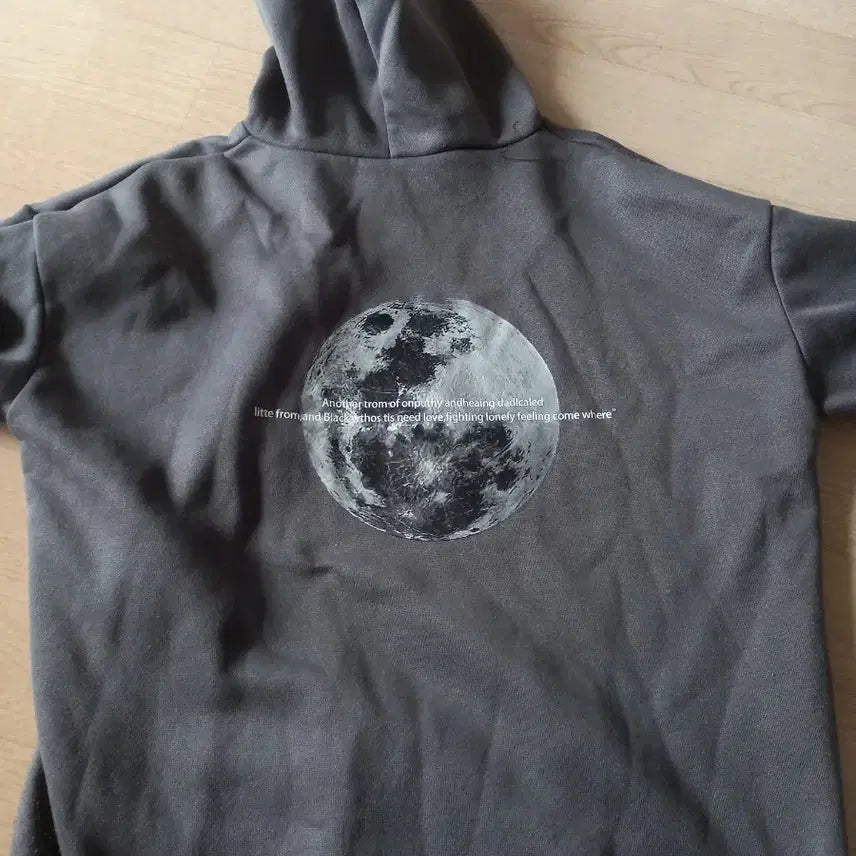 [BUNJANG] Dalprinting Gray Fleece Hoodie / 달프린팅 그레이 기모 후드티