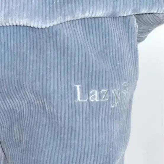 [BUNJANG] LAZYZ Corduroy Sweatshirt and Jogger Pants Set / LAZYZ 코듀로이 스웨트셔츠와 조거팬츠 세트