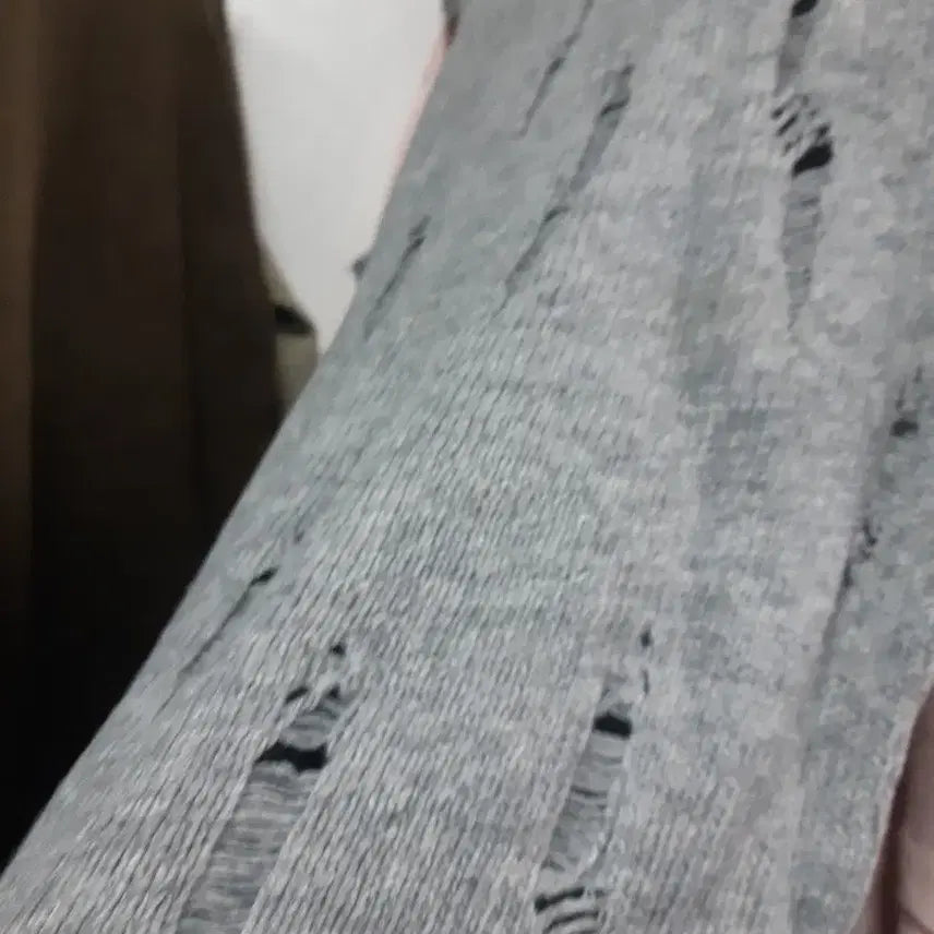 [BUNJANG] SYNN Gray Damage Knit Vest / SYNN 데미지 니트 조끼 그레이 새상품 44~55