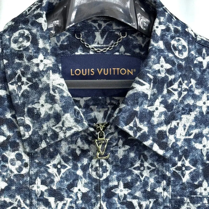 [BUNJANG] Louis Vuitton Workwear Monogram Denim Trucker Jacket / 23FW 루이비통 워크웨어 모노그램 데님 트러커 자켓 1ABJAO