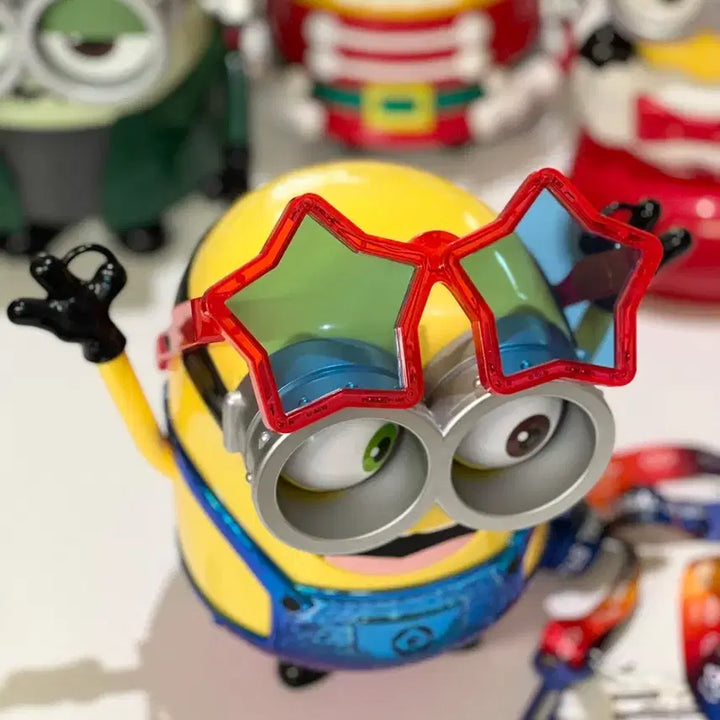 [BUNJANG] Universal Studios Minions Popcorn Bucket with Star Sunglasses / 오사카유니버셜 미니언즈 팝콘통 스타 선글라스