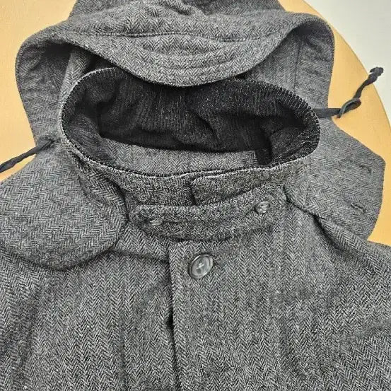 [BUNJANG] Engineered Garments Herringbone Wool Cape (M) / 엔지니어드가먼츠 헤링본 울 케이프(M)