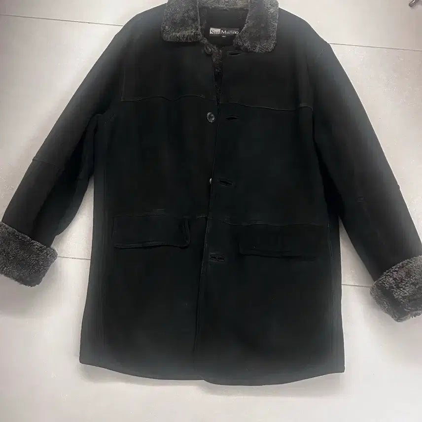 [SOLD OUT] San Marino 무스탕 자켓 블랙