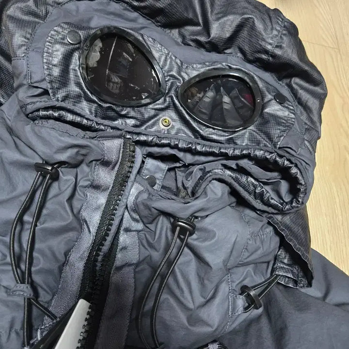 [BUNJANG] CP Company Goggle Bytm Down Padded Jacket / XL.새상품)24FW CP컴퍼니 고글 바이티엠 다운패딩 판매합니다.