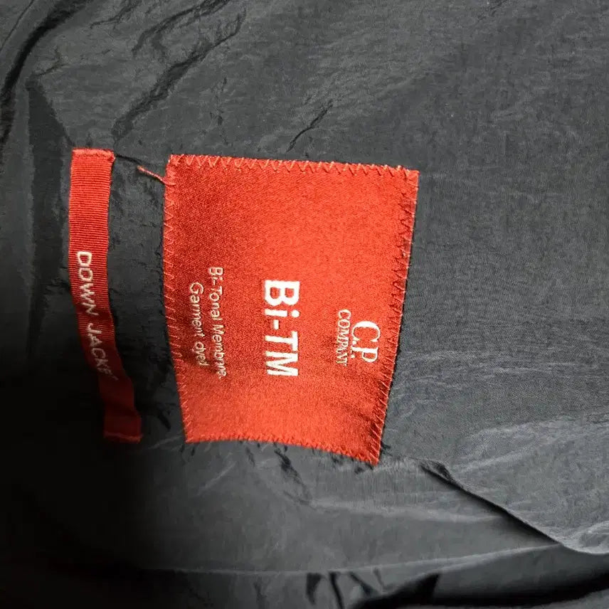 [BUNJANG] CP Company Goggle Bytm Down Padded Jacket / XL.새상품)24FW CP컴퍼니 고글 바이티엠 다운패딩 판매합니다.