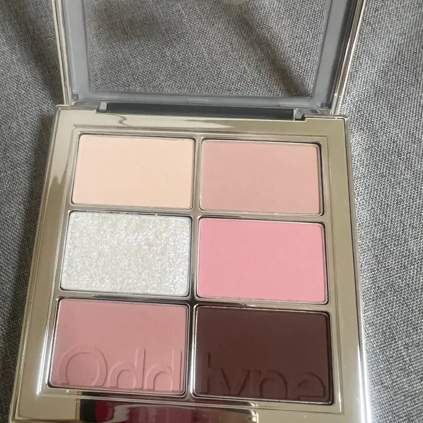 [BUNJANG] ODDTYPE Eyeshadow Palette / 팔레트 판매