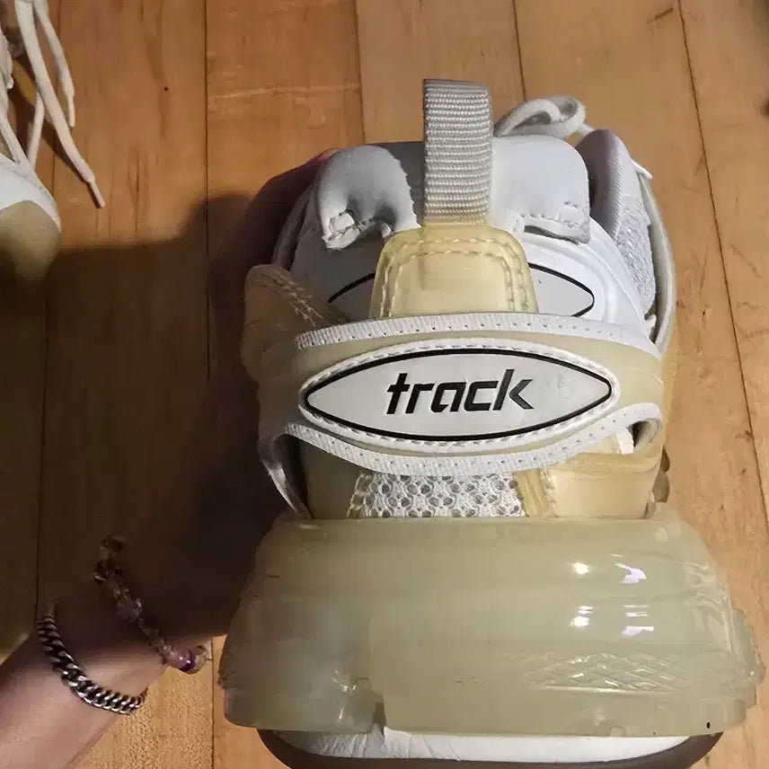 [BUNJANG] Balenciaga Track Sneakers White 37 / [쿨거래시네고콜]발렌시아가 트랙 스니커즈 화이트 37