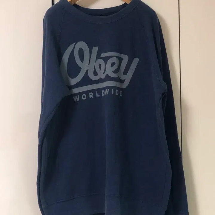 [BUNJANG] 오베이 네이비 맨투맨 티셔츠 OBEY / 오베이 네이비 맨투맨 티셔츠 OBEY