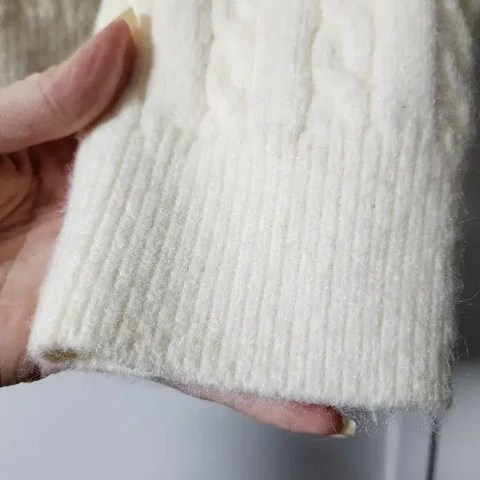 [BUNJANG] Ivory Cable Knit Zip-Up Cardigan / 아이보리 꽈배기 니트 집업 가디건