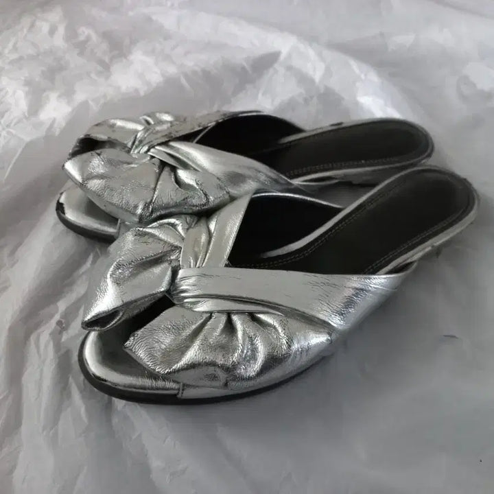 [BUNJANG] Suecomma Bonnie Mule Slippers (240) / 슈콤마보니 뮬 슬리퍼(240)
