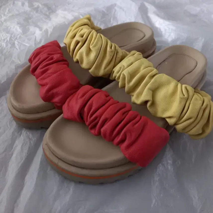 [BUNJANG] Suecomma Bonnie Ruffle Detail Slippers (235) / 슈콤마보니 슬리퍼(235)