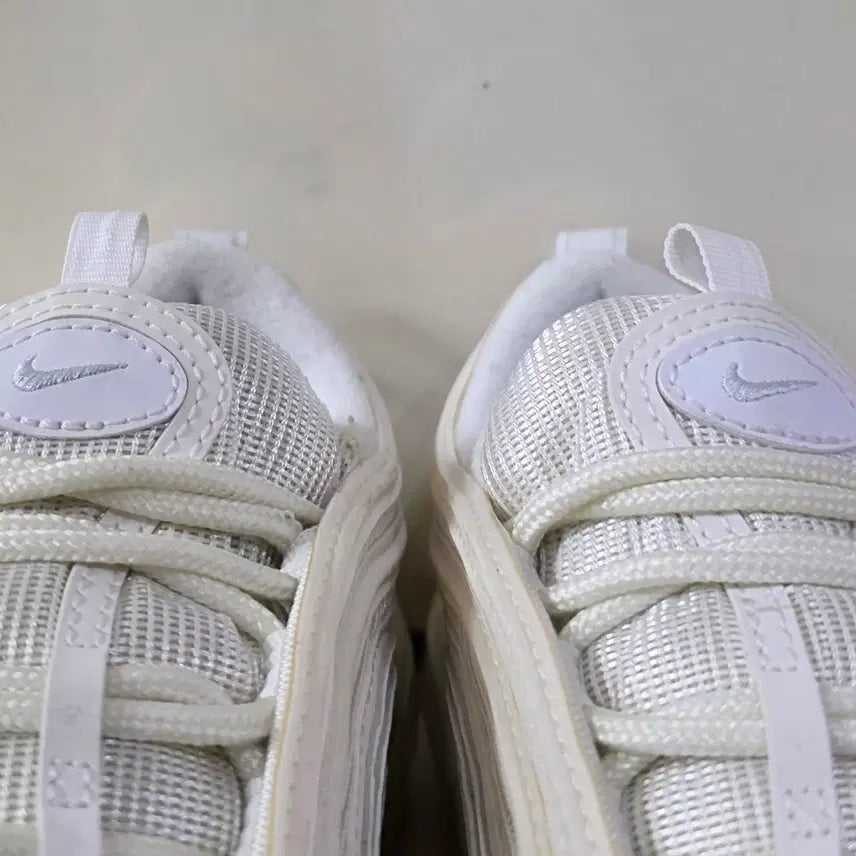 [BUNJANG] Nike Air Max 97 White Pure Platinum Sneakers / [245] 나이키 에어맥스97 화이트퓨어플래티넘ㅡ최저가