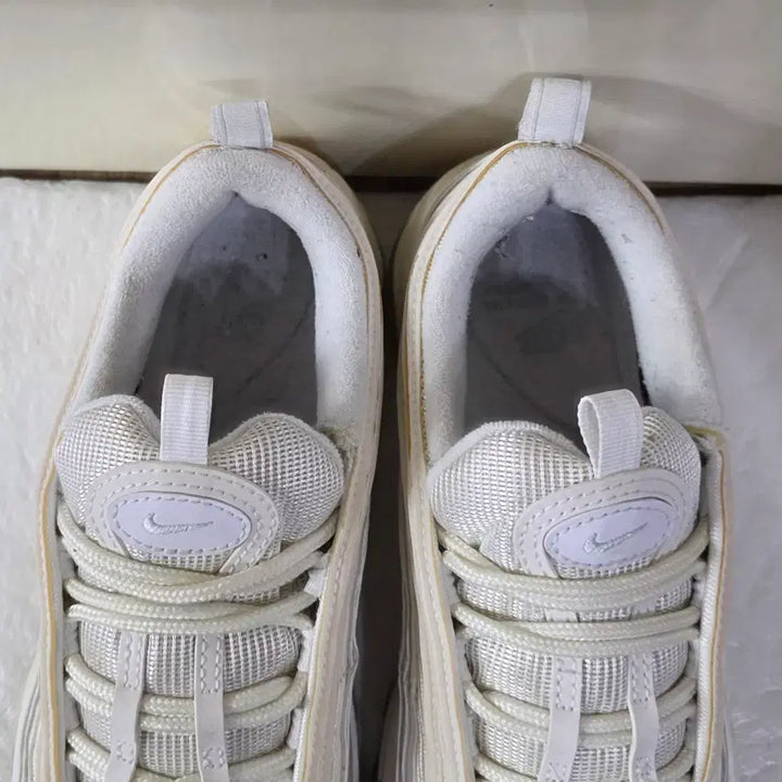 [BUNJANG] Nike Air Max 97 White Pure Platinum Sneakers / [245] 나이키 에어맥스97 화이트퓨어플래티넘ㅡ최저가