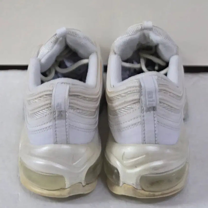 [BUNJANG] Nike Air Max 97 White Pure Platinum Sneakers / [245] 나이키 에어맥스97 화이트퓨어플래티넘ㅡ최저가