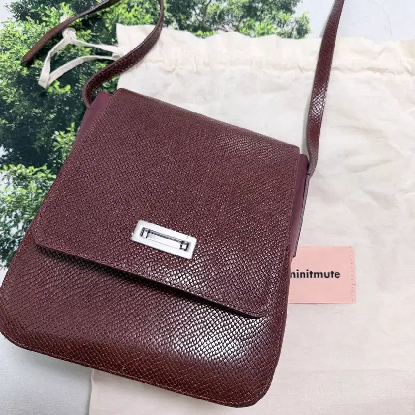 [BUNJANG] Minitmute Teb Bag / 미닛뮤트 테브백