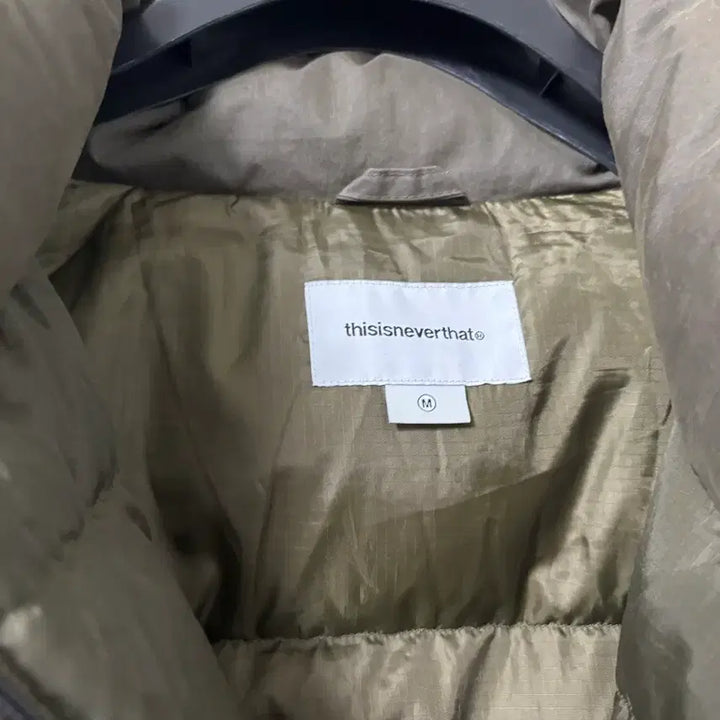 [BUNJANG] thisisneverthat Multi-Pocket Down Jacket Olive Brown M / 디스이즈네버댓 멀티포켓다운자켓 패딩 올리브 브라운 컬러 m사이즈