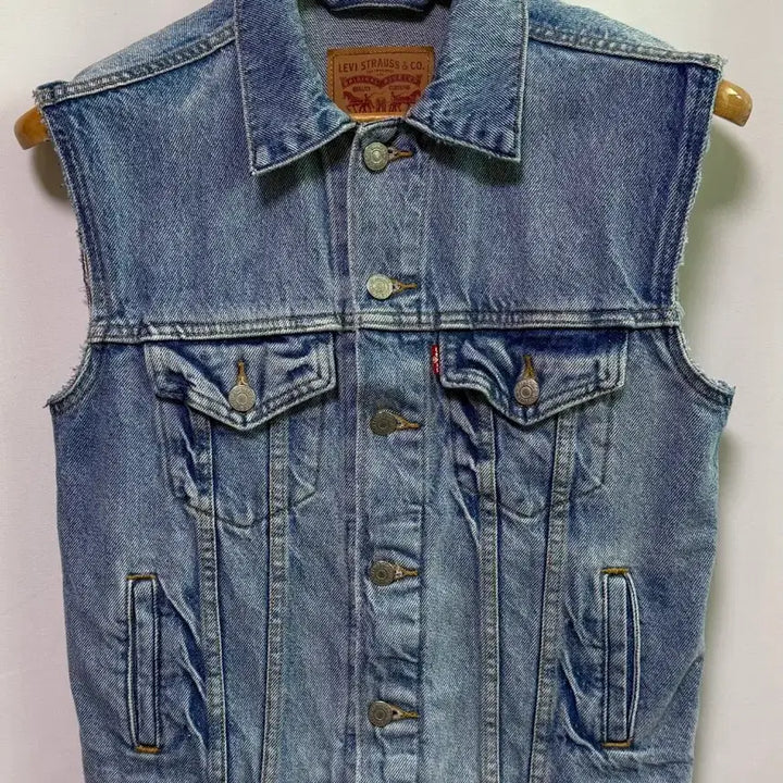 [BUNJANG] Levi's Denim Vest (XS) / 리바이스 데님 조끼 (XS)