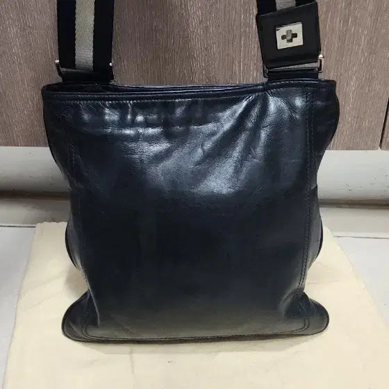 [BUNJANG] BALLY Large Crossbody Bag - Black / BALLY 발리 라지 크로스백 블랙