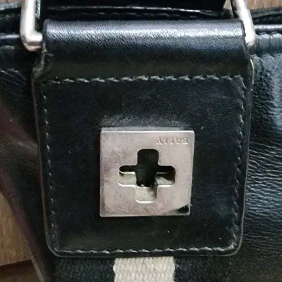 [BUNJANG] BALLY Large Crossbody Bag - Black / BALLY 발리 라지 크로스백 블랙