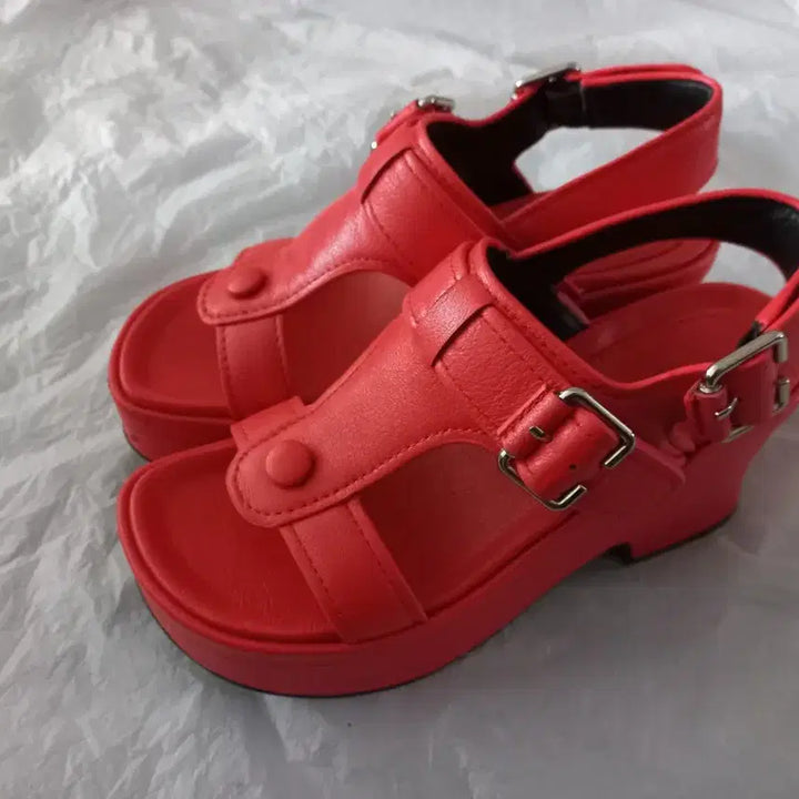 [BUNJANG] Suecomma Bonnie Red Sandals (240) / 슈콤마보니 샌들(240)