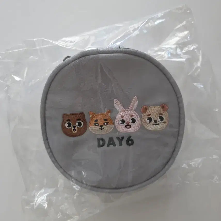 [SOLD OUT] 데니멀즈 멀티파우치(일본엠디) 원가이하