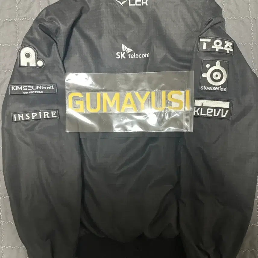 [BUNJANG] T1 Gumayusi Worlds Jersey Jacket / [XL]25 T1티원 월즈 유니폼 자켓 + 구마유시 마킹키트 새상품