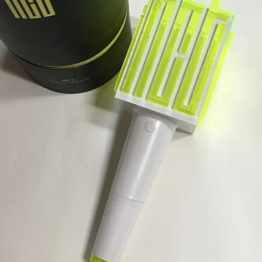 [BUNJANG] NCT Light Stick 믐뭔봄 / 엔시티 응원봉 믐뭔봄 구믐