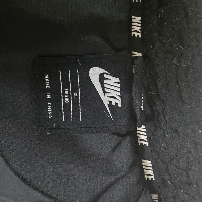 [BUNJANG] Nike Black Padded Jumper / 나이키 블랙 패딩 점퍼