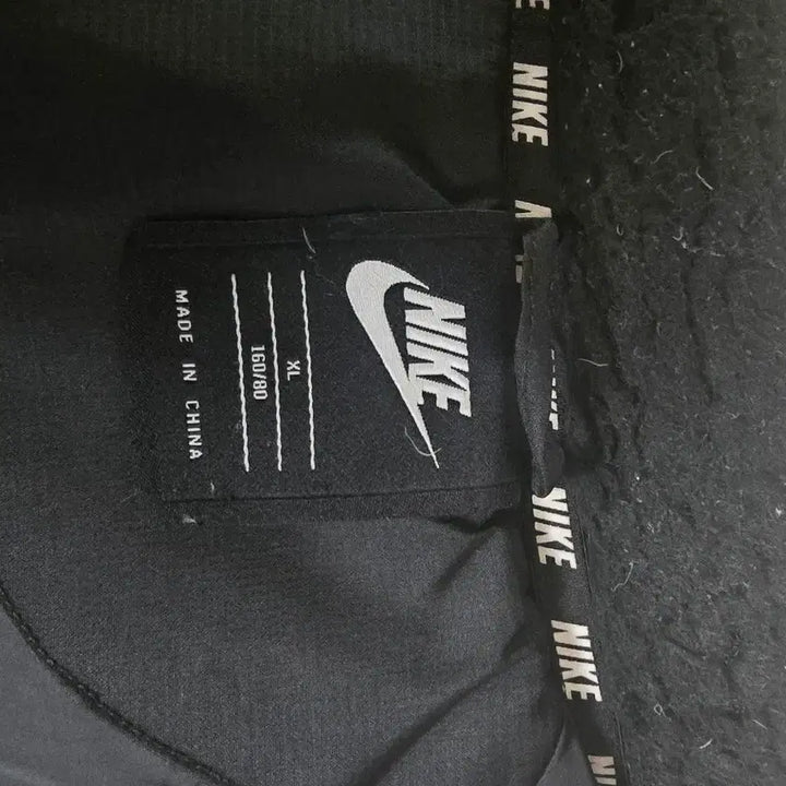 [BUNJANG] Nike Black Padded Jumper / 나이키 블랙 패딩 점퍼