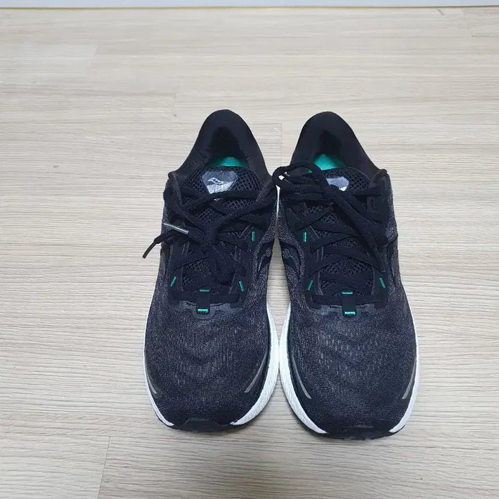 [BUNJANG] Saucony Triumph Running Shoes (Size 280) / 써코니 트라이엄프 러닝화 280