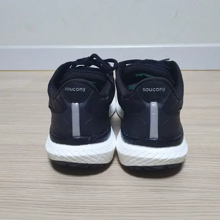 [BUNJANG] Saucony Triumph Running Shoes (Size 280) / 써코니 트라이엄프 러닝화 280
