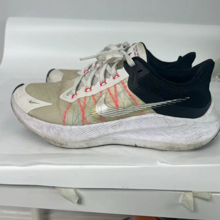 [BUNJANG] Nike Zoom Winflo Sneakers / 취침전 기습세일 !!! 나이키 줌 윈플로