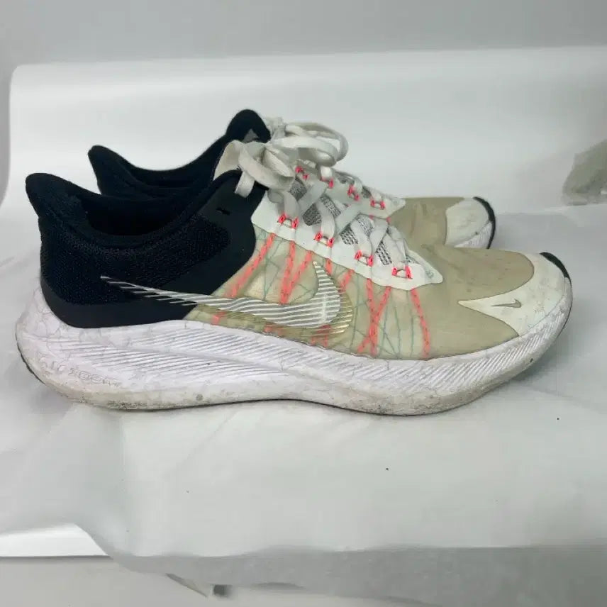 [BUNJANG] Nike Zoom Winflo Sneakers / 취침전 기습세일 !!! 나이키 줌 윈플로