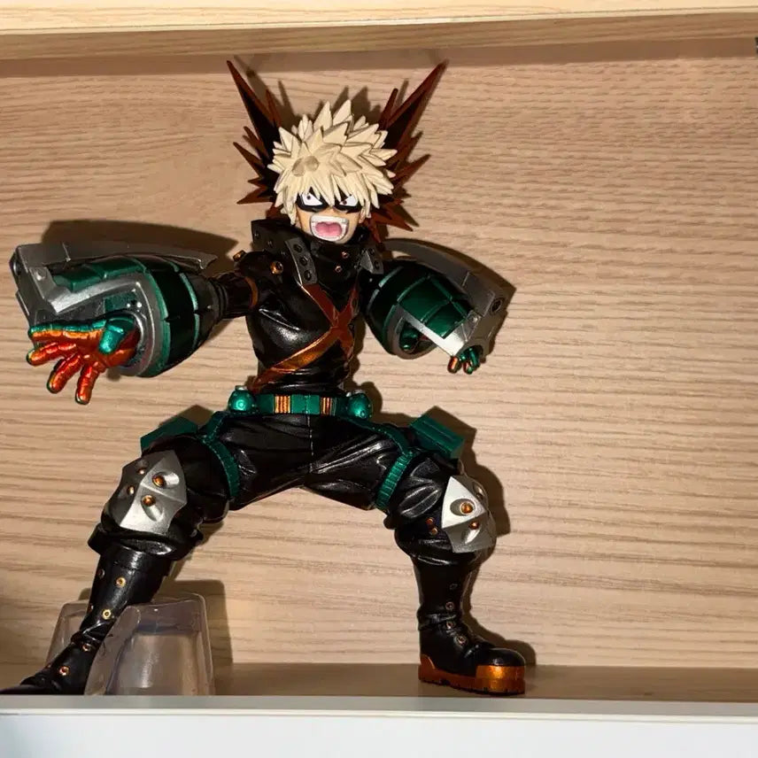 [BUNJANG] My Hero Academia Bakugo Katsuki Figure Metallic Ver. / 나의 히어로 아카데미아 바쿠고 카츠키 피규어 제일복권 라스트원 상 메탈릭