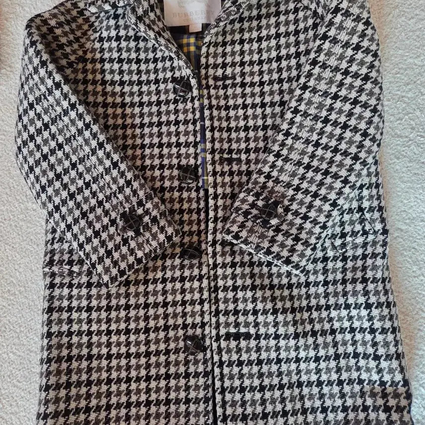 [BUNJANG] Burberry Houndstooth Kids Coat / 버버리 하운드투스 키즈코트