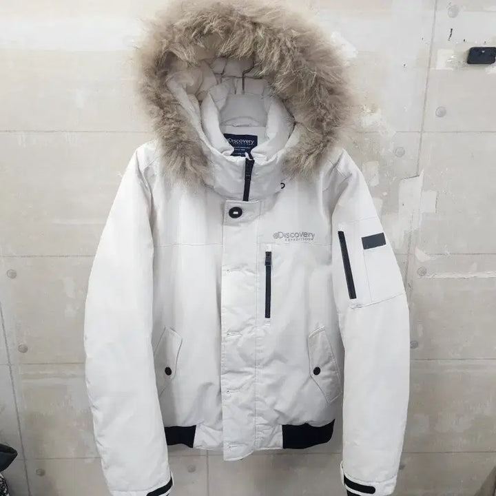 [BUNJANG] Discovery Magellan Down Short Padded Jacket (Size 105) / 디스커버리 정품 남성 마젤란 다운 숏 패딩/105/상태우수